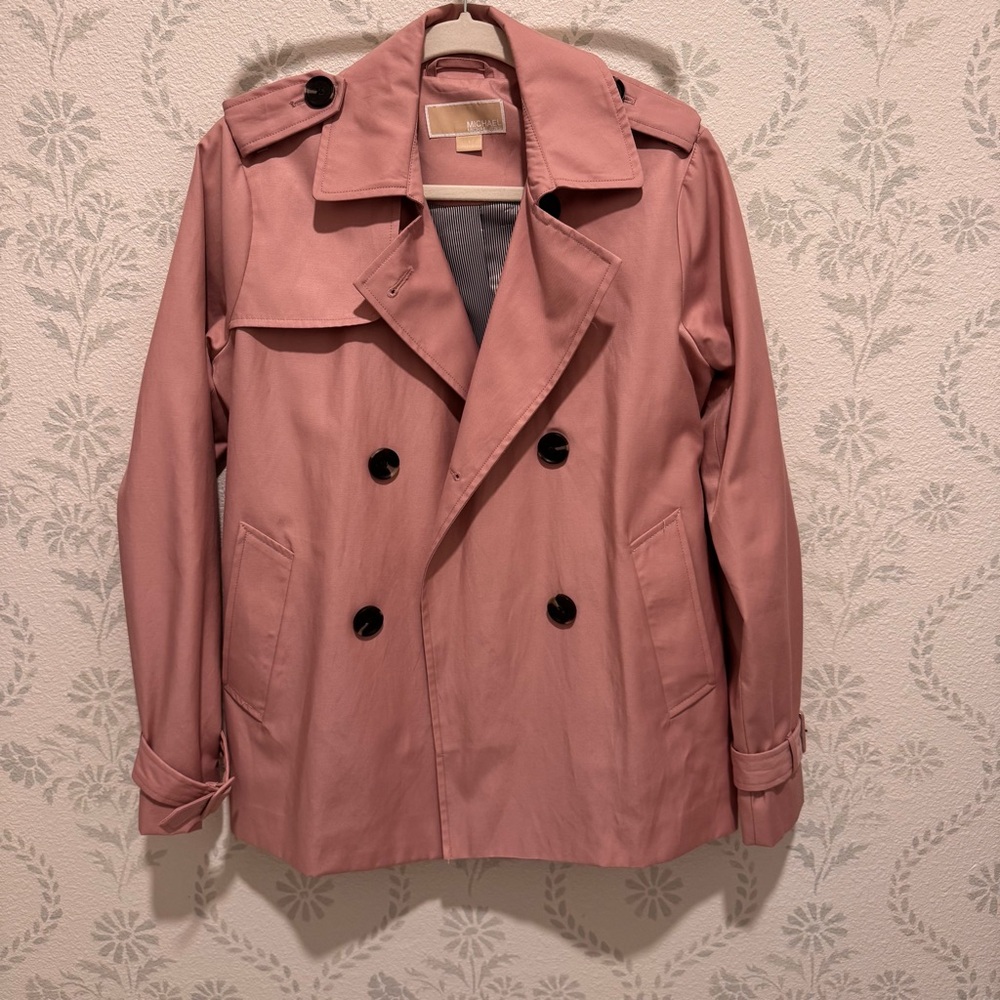 Pink Double-Breasted short trench